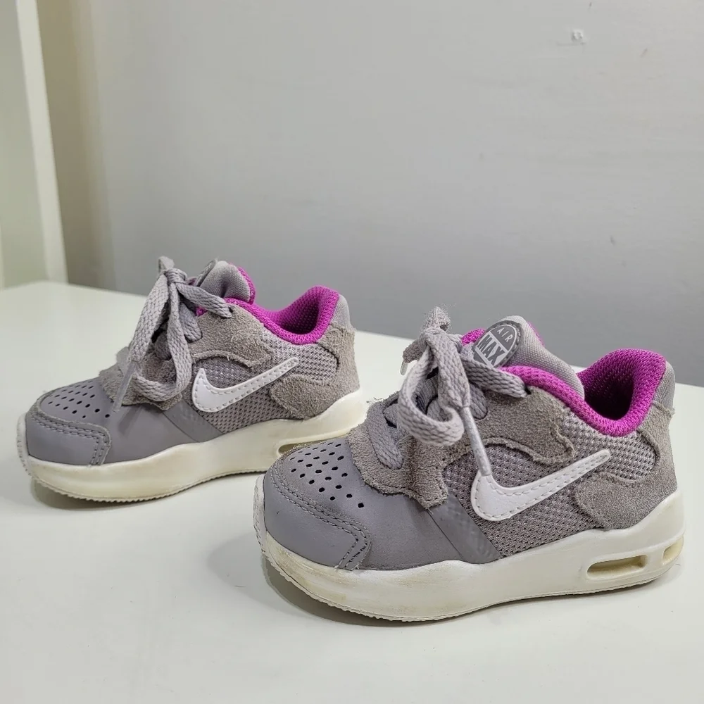 Nike Air Max Guile Grey and Pink Sneakers 917644-004 Size Girl's 5C